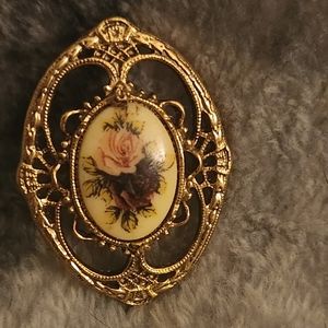 Antique style vintage pin